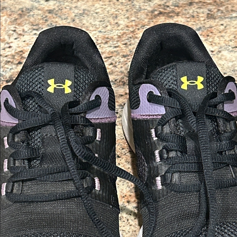 Under Armour Charged Breathe Women's 8.5 Black & Lavender Running Shoes EUC - Picture 9 of 10